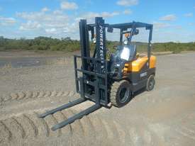 2019 Powertec 35 Forklift c/w 2 Stage Mast - picture0' - Click to enlarge