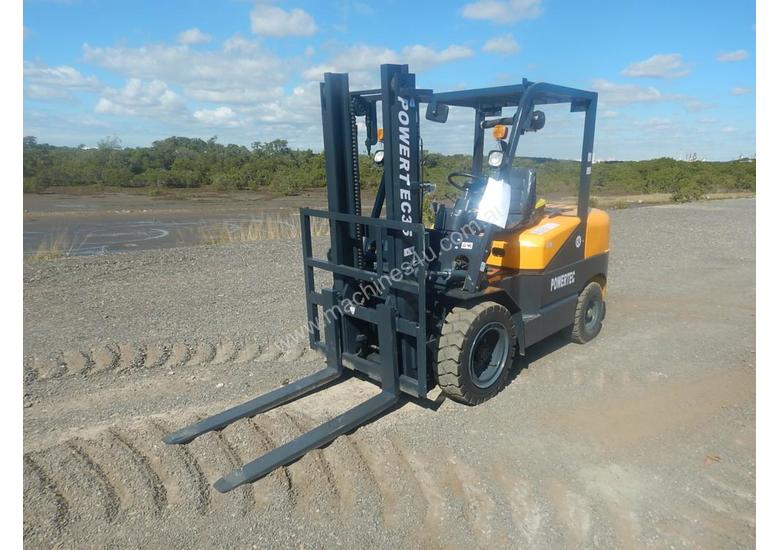 caption 2019 Powertec 35 Forklift c/w 2 Stage Mast