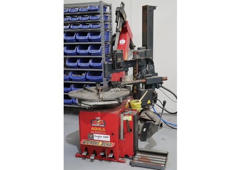Used MONDOLFO FERRO AQUILA MONDOLFO FERRO AQUILA tyre changer machine