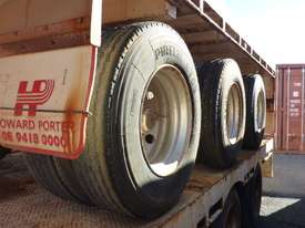 Howard Porter Tri Axle Flat Top - picture1' - Click to enlarge