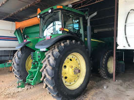 John Deere 8220 FWA/4WD Tractor - picture1' - Click to enlarge