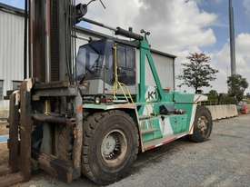 Large Capacity Forklift - Kalmar - picture0' - Click to enlarge