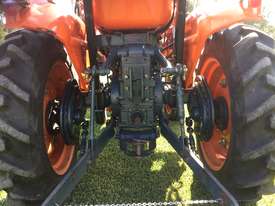 TRACTOR  L2201 KUBOTA WITH FEL - picture0' - Click to enlarge