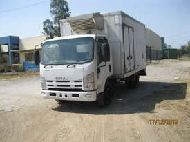 isuzu nqr 450 fridge truck - picture0' - Click to enlarge