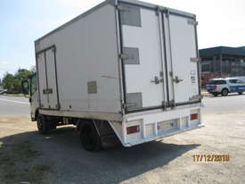 isuzu nqr 450 fridge truck - picture1' - Click to enlarge