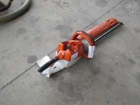 Stihl HSA66 Hedger - picture0' - Click to enlarge