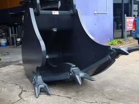 USED ONTRAC Hi-CAP Multi-Ripper Bucket 30t - 35t 1000mm - USA Patented Design to DIG ROCK - picture0' - Click to enlarge