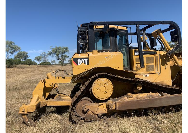 caption Caterpillar D6T XL High Track Crawler Dozer