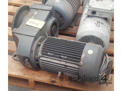 SEW Eurodrive Geared Motor unit AC 5.5 kW - STOCK DANDENONG, VIC