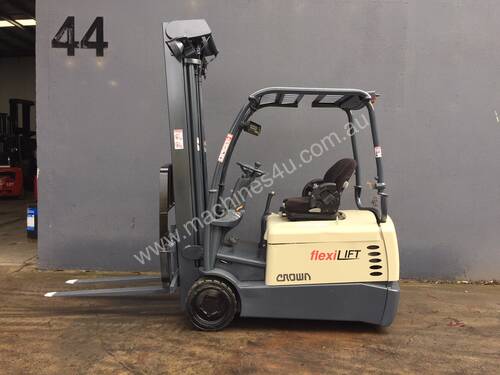 Crown SC4000 3-Wheeler Electric Counterbalance Forklift - Refurbished  and Repainted