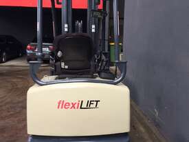 Crown SC4000 3-Wheeler Electric Counterbalance Forklift - Refurbished  and Repainted - picture1' - Click to enlarge