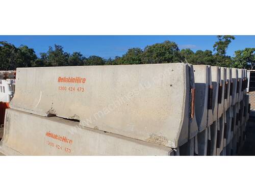 3.6m JJ Hook Concrete Safety Barrier