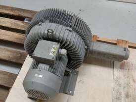 vacuum pump side channel blower 3 phase - picture0' - Click to enlarge