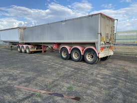 Freightmaster Semi Tipper Trailer - picture0' - Click to enlarge