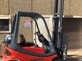 Cheap LPG forklift - picture0' - Click to enlarge