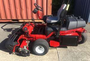 Toro Greenmaster 3250D - 21 hp / Professionals Choice for Exceptional Turf Performance!