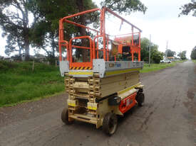 JLG 3246 Scissor Lift Access & Height Safety - picture1' - Click to enlarge