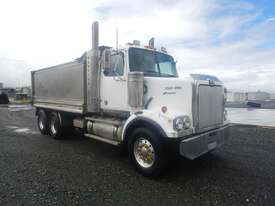 2007 Western Star 4800FX - picture2' - Click to enlarge
