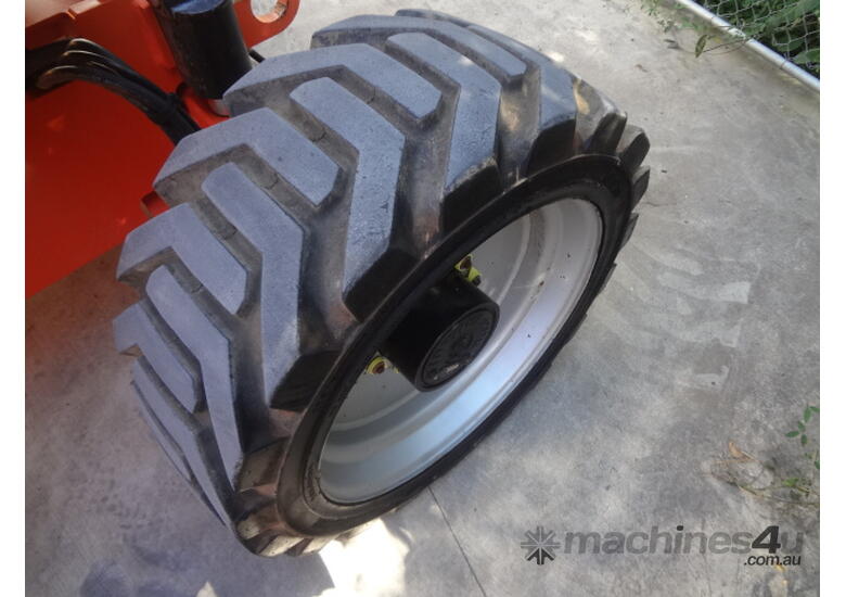 caption JLG 600AJ - 4 Wheel Drive, Diesel Knuckle Boom
