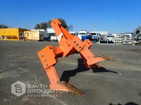 BARRETT 3 POINT LINKAGE RIPPER ATTACHMENT - picture0' - Click to enlarge