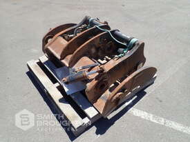 CATERPILLAR QUICK COUPLER - picture0' - Click to enlarge