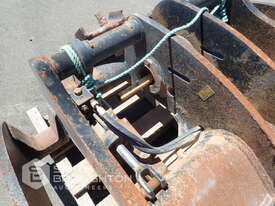 CATERPILLAR QUICK COUPLER - picture2' - Click to enlarge