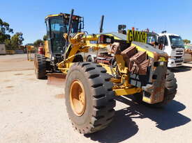 KOMATSU GD555-5 GRADER - picture0' - Click to enlarge