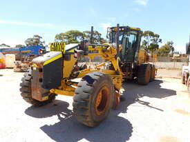 KOMATSU GD555-5 GRADER - picture1' - Click to enlarge