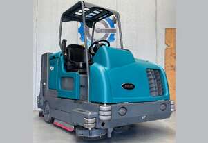 Tennant M30 Industrial Ride-On Scrubber-Sweeper