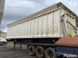 Tri Axle Side Tipper - picture2' - Click to enlarge