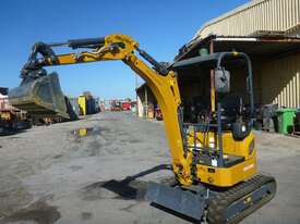 USED UHI XU20 2 TON MINI EXCAVATOR (LIKE NEW) - picture0' - Click to enlarge