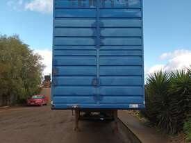 Byrne livestock A Trailer - picture0' - Click to enlarge