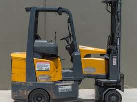 2.0T Narrow Aisle Forklift- Aisle Master 20SE Operational Video - picture0' - Click to enlarge