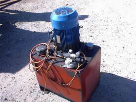 Electric hydraulic power pack 5.5KW - picture0' - Click to enlarge