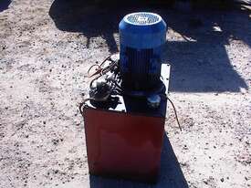 Electric hydraulic power pack 5.5KW - picture2' - Click to enlarge