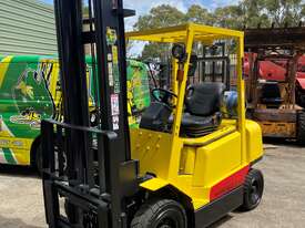 2.5 Ton Hyster Low Hours Forklift  - picture1' - Click to enlarge