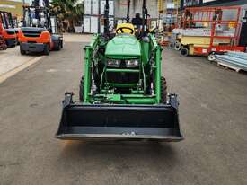 2021 JOHN DEERE 3038E Tractor & Loader - picture0' - Click to enlarge