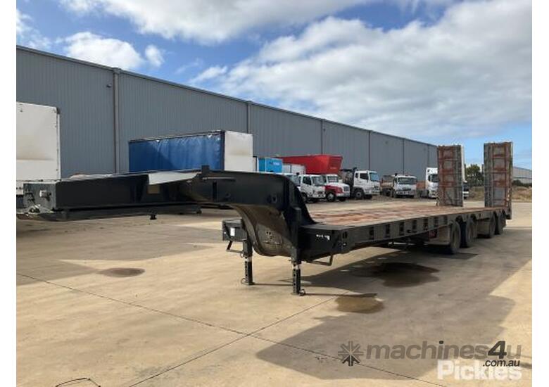 Buy Used 2007 kennedy 2007 Kennedy Quad Axle Spread Deck Float Trailer Float Trailer in