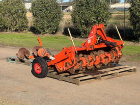 Howard AR30-180 Tiller Attachments - picture1' - Click to enlarge