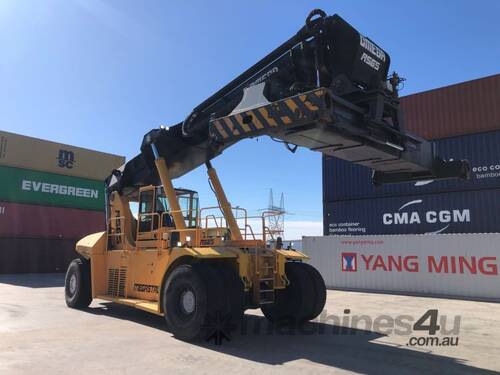 2011 Omega RS65-25S Mega Stacker Container Lifter