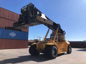 2011 Omega RS65-25S Mega Stacker Container Lifter - picture1' - Click to enlarge