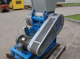 Industrial 10HP Plastic Granulator - picture1' - Click to enlarge