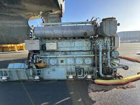 1040kW GENERATOR -  8L23/30 - EX AUSTRALIAN NAVY VESSEL DISPOSAL - 25 TONNES - 20 YEARS OLD - picture1' - Click to enlarge