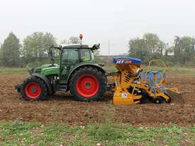 JET-M seed-drill - picture1' - Click to enlarge