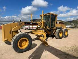 CAT 12H Grader (great condition) - picture0' - Click to enlarge