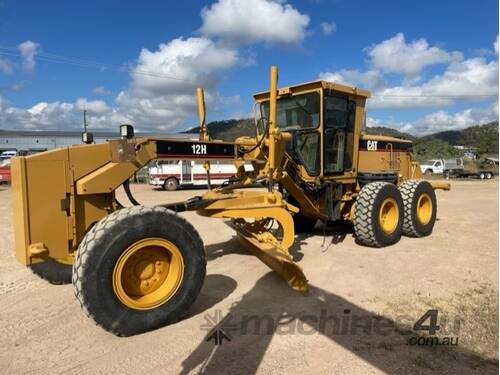 CAT 12H Grader (great condition)