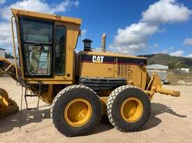 CAT 12H Grader (great condition) - picture2' - Click to enlarge