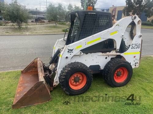 Skid Steer Bobcat S250 4515 hours 2009 Joy Stick Controls