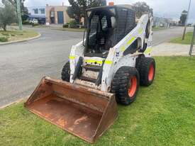 Skid Steer Bobcat S250 4515 hours 2009 Joy Stick Controls - picture2' - Click to enlarge