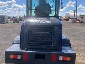 APACHE RT30 ROUGH TERRAIN FORKLIFT - picture2' - Click to enlarge